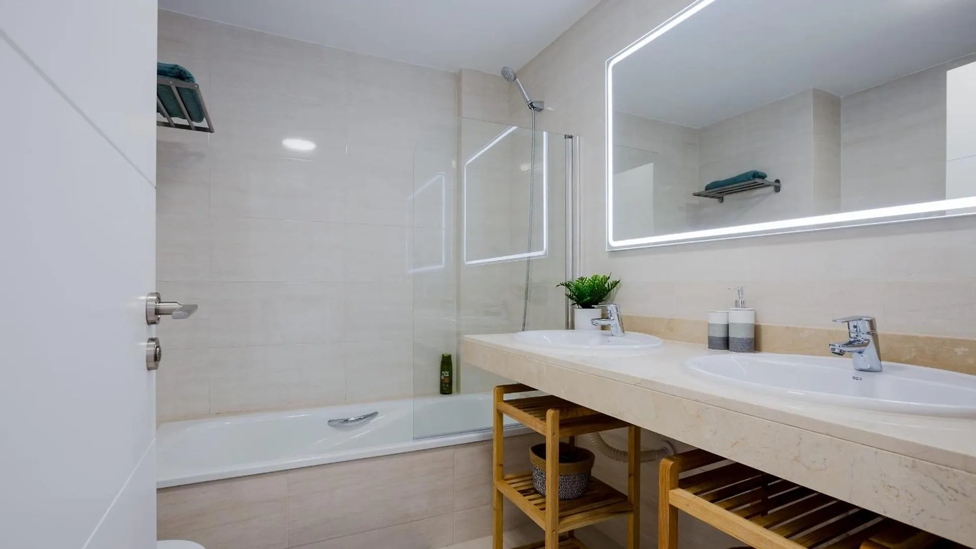 Modern Cozy And Peaceful Holiday Oasis Puerto de Santiago